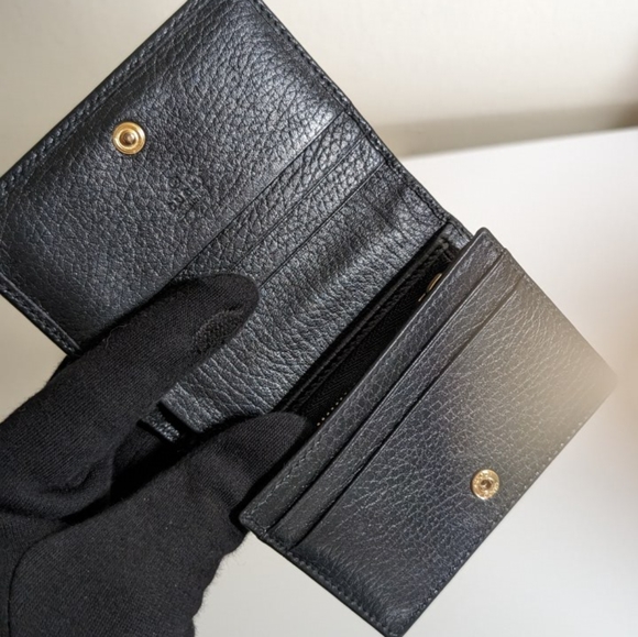 Gucci Black Leather Wallet with Gold Logo - Picture 7 of 12